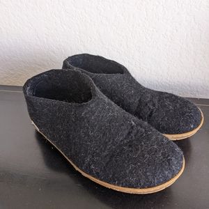 Glerups with rubber sole